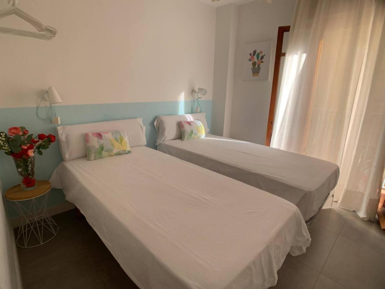 Mundo Nuevo Malaga Centro Apartment Luaran gambar
