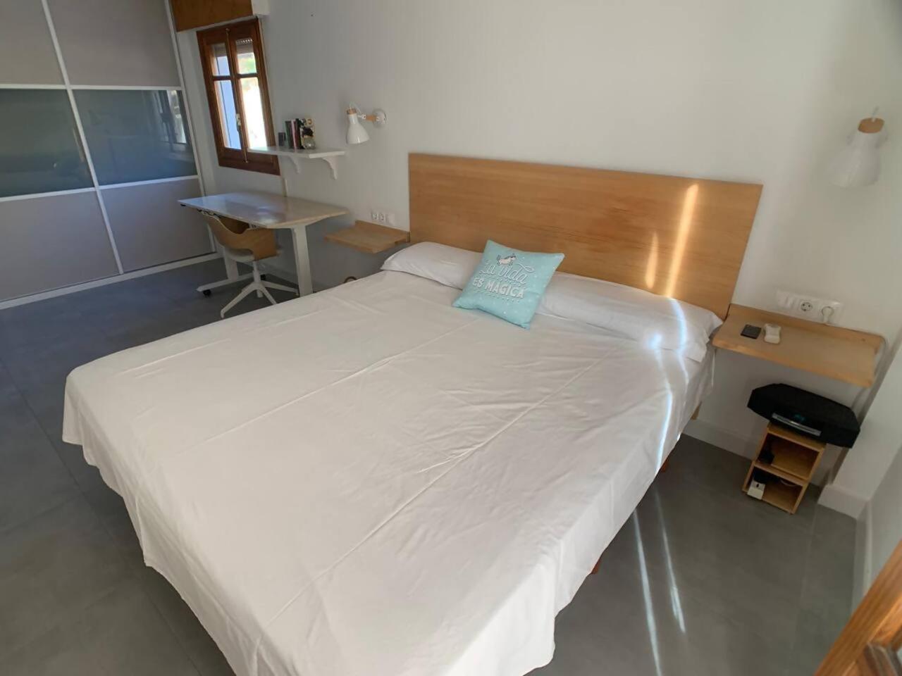 Mundo Nuevo Malaga Centro Apartment Luaran gambar